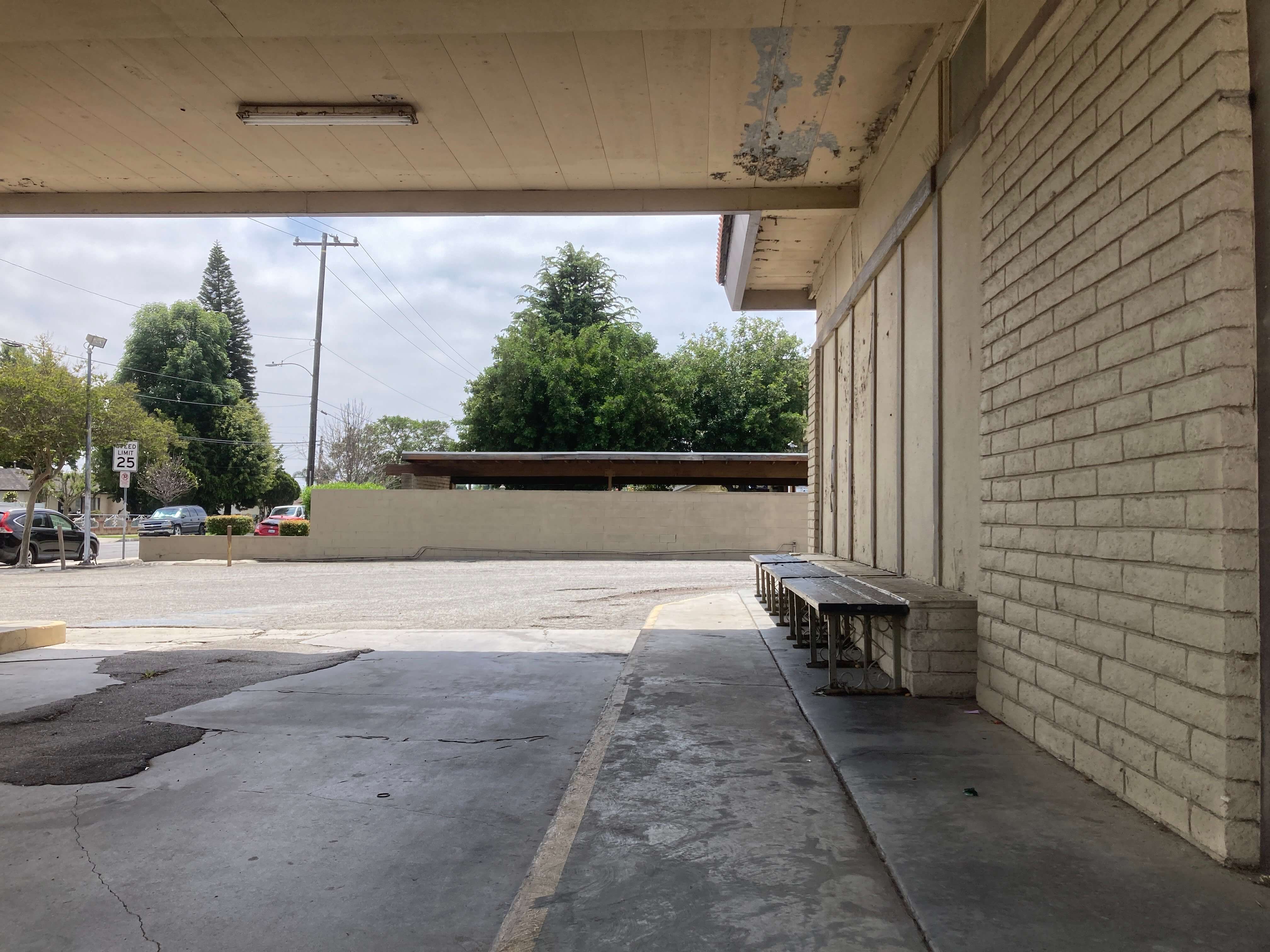 the waiting platform under the canopy